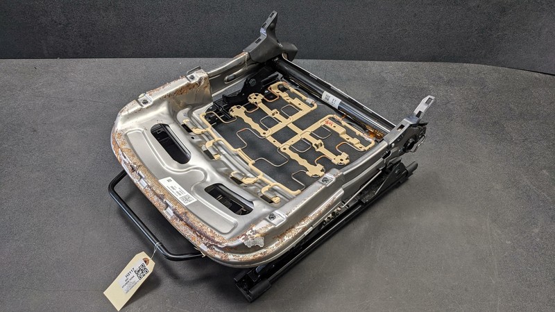 Front Right Seat Lower Frame 2021 Hyundai Kona 88600-J9080 2018 2019 2020