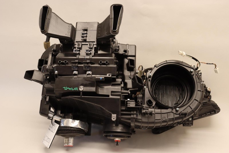 2019-2020 INFINITI QX50 FRONT HVAC A/C AC HEATER BLOWER HOUSING BOX OEM