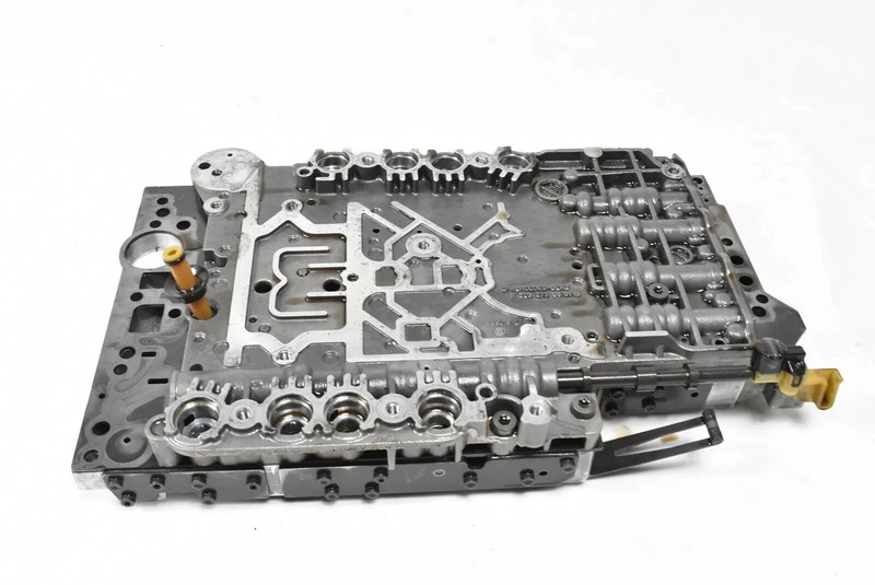 04-12 Mercedes R230 GL450 7G-Tronic 722.9 Transmission Valve Body 2202771301 OEM