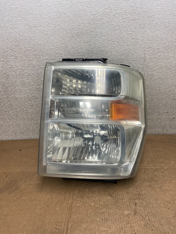 2008-2014 Ford Econoline E150 E250 E350 Left Driver LH Headlight OEM Y5735 DW
