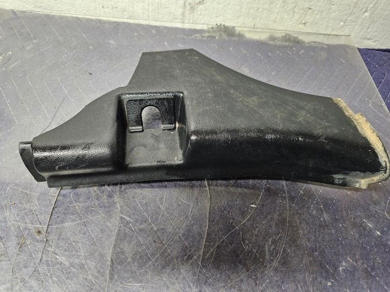 2005 E350 Kick Panel Driver Side Left Lh