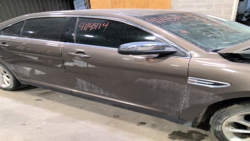 Passenger Front Door Electric Limited Fits 10-19 TAURUS 3425217