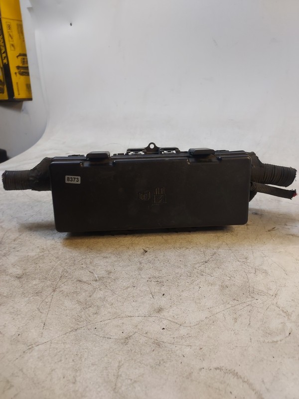 2007-2014 Lincoln Navigator 5.4L ENGINE FUSE RELAY BOX OEM