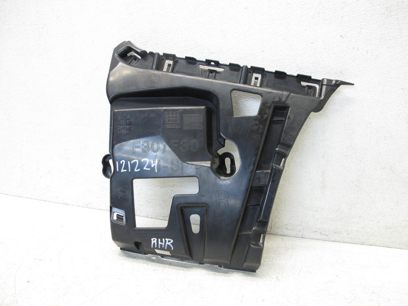 12-18 BMW F30 328i RWD xDRIVE SEDAN BUMPER GUIDE MOUNT BRACKET REAR RIGHT 121224