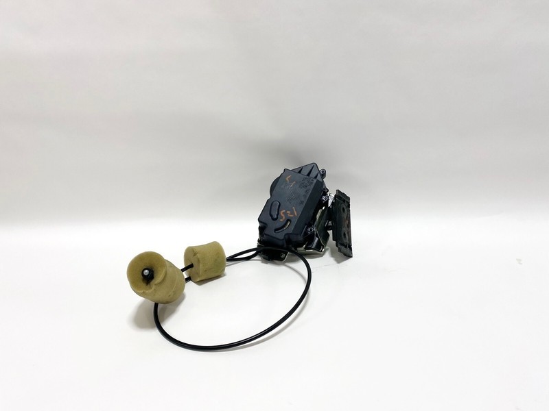 06-13 MERCEDES BENZ W251 R CLASS TAILGATE HATCH LIFT DOOR LOCK ACTUATOR OEM
