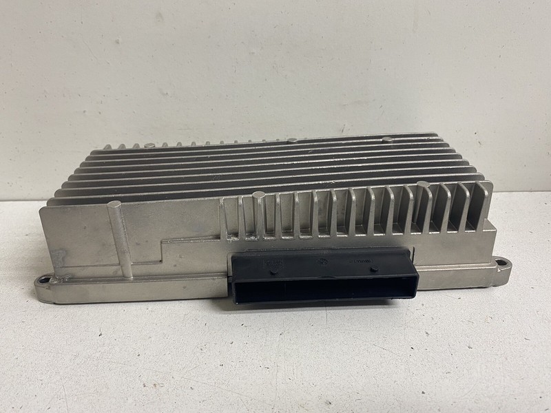 2011-2012 Audi A4 S4 Amplifier Amp 8R0 035 223 G Audio Oem