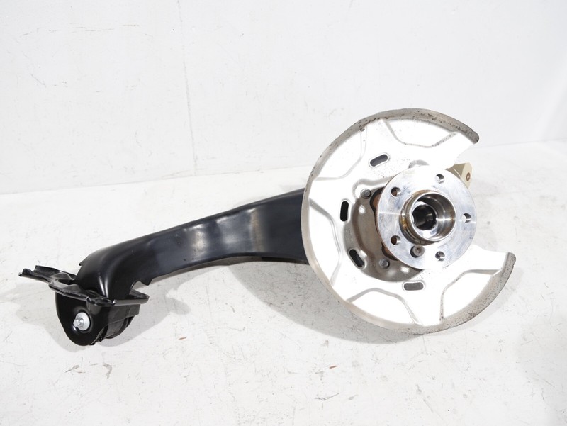 2020 - 2024 BMW 228I F44 REAR PASSENGER SIDE TRAILING ARM & HUB OEM 12K