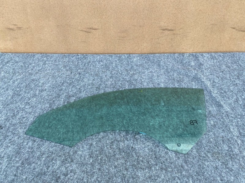 FORD MUSTANG GT 2015-2020 OEM LEFT DRIVER DOOR WINDOW GLASS. #17