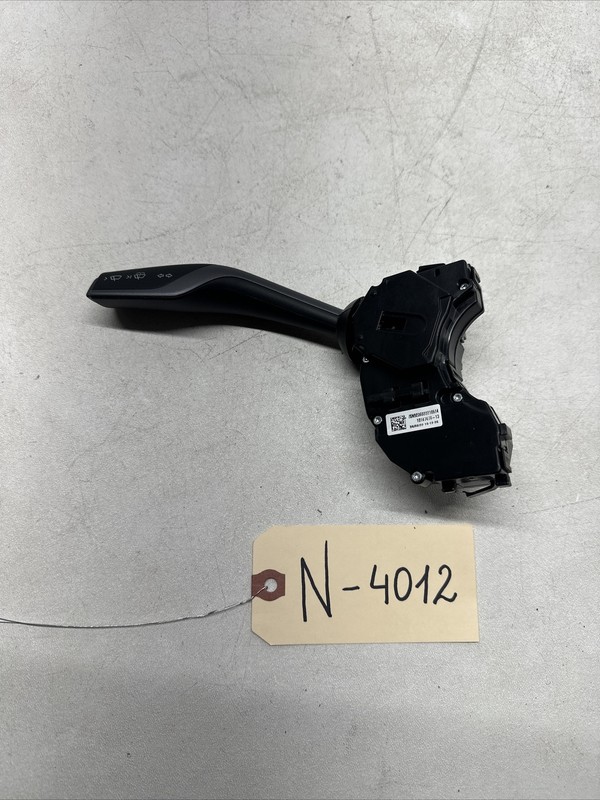 2020-22 TESLA MODEL Y STEERING COLUMN WIPER SWITCH CONTROL 10147478-11 4012 B60