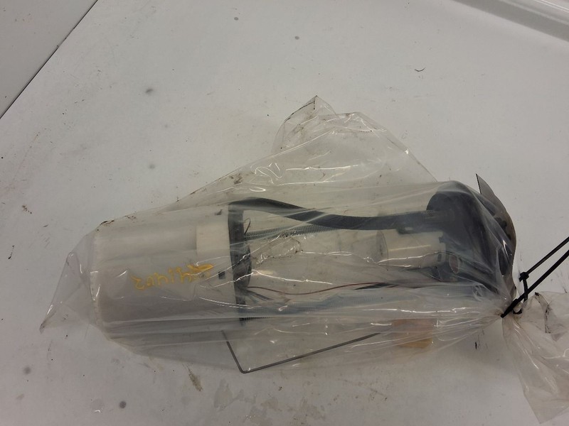 Fuel Pump Assembly Extended Cab 4.8L Fits 07-08 SIERRA 1500 PICKUP 3349470