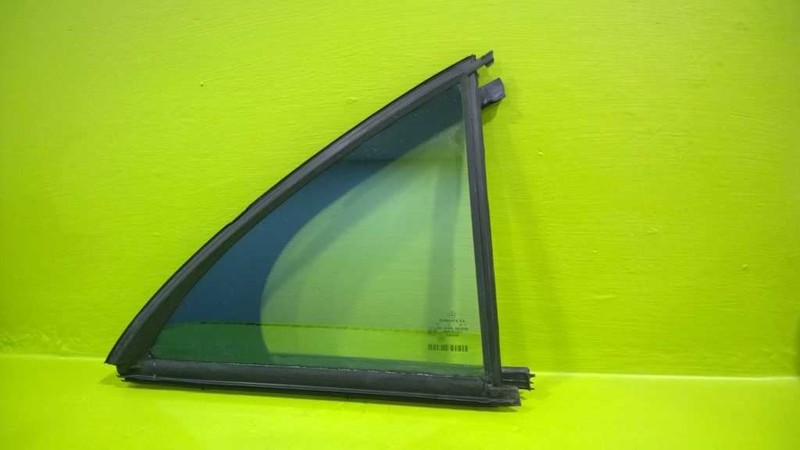 07 08 09 S550 PASSENGER RIGHT REAR VENT GLASS OEM 3572-36