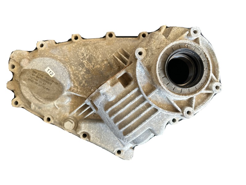 ✅ Transfer Case Cover For 2004-2006 BMW X5 E53 OEM ✅