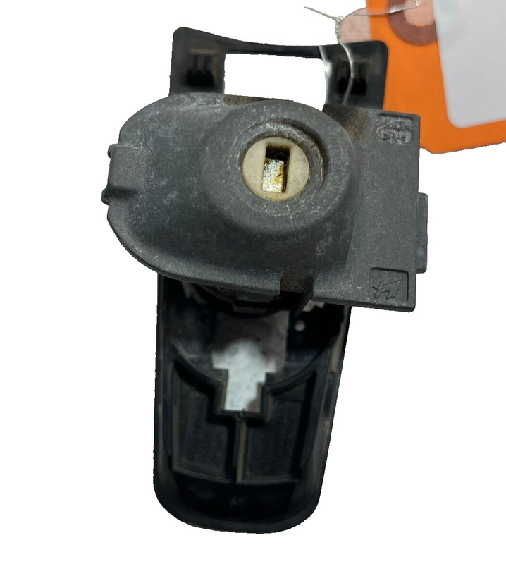 2017-2020 JAGUAR XE FRONT LEFT DRIVER LH SIDE DOOR LOCK CYLINDER WITH GASKET OEM