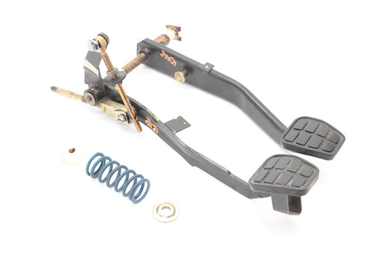 87-91 Porsche 944 Turbo Brake and Clutch Pedal Assembly
