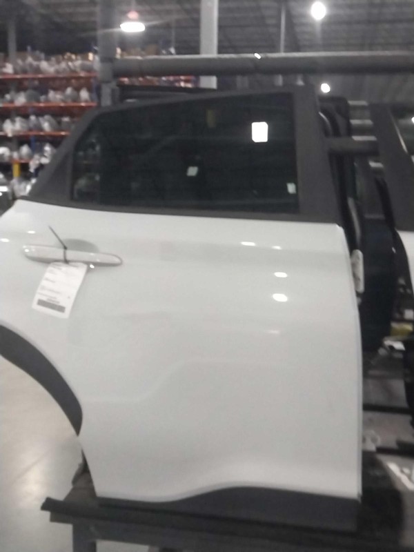 2018 Hyundai KONA Right Rear Door White OEM 664328, 98K Miles, No Warranty