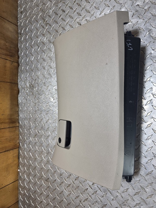 2006 2007 Subaru Legacy Outback Glove Box Assembly Tested Oem