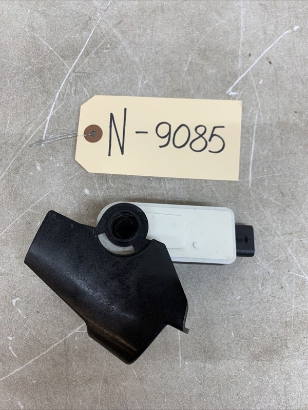 TESLA MODEL 3 Active Grille Actuator Unit 1155797-00 9085 B61