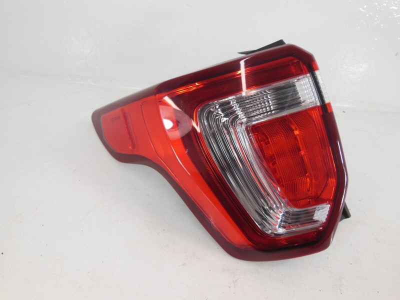 2016-2019 Ford Explorer Tail Light Lamp Driver Left LH W/O Flashing Lamps OEM