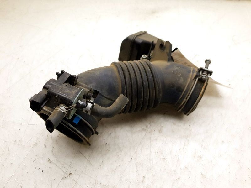 12-15 TOYOTA CAMRY 2.5L 4CYL AIR CLEANER RESONATOR TUBE ASSEMBLY