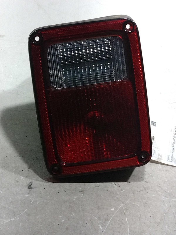 2010 Jeep Wrangler Left Tail Light Assembly Black OEM 399148 131K Miles
