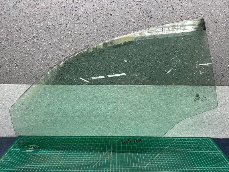 12-19 FIAT 500 FRONT LEFT DRIVER SIDE DOOR WINDOW GLASS OEM