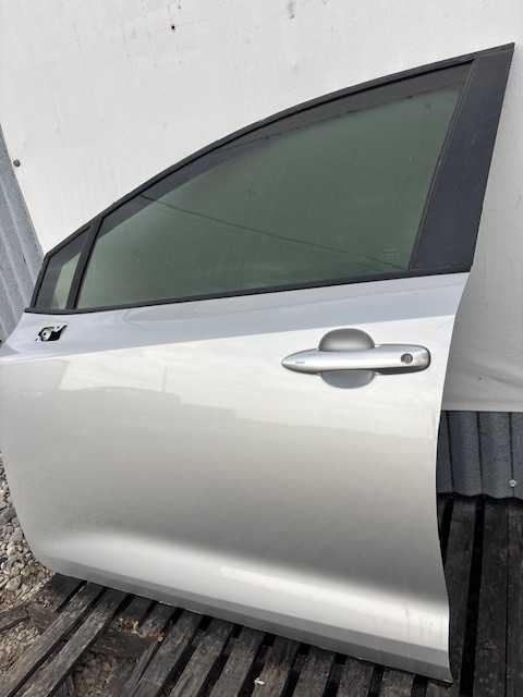 19 20 21 22 23 TOYOTA COROLLA HATCHBACK LEFT FRONT DRIVER DOOR BS-437