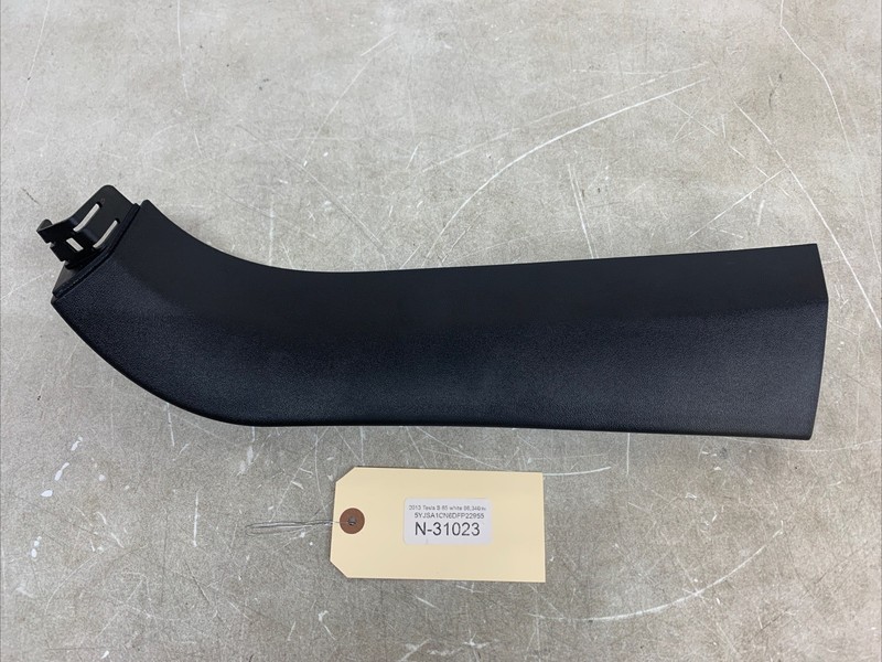 12-19 TESLA S REAR RH SIDE LIGTGATE TRUNK LID TRIM COVER 1009254-00-G 31023 B22