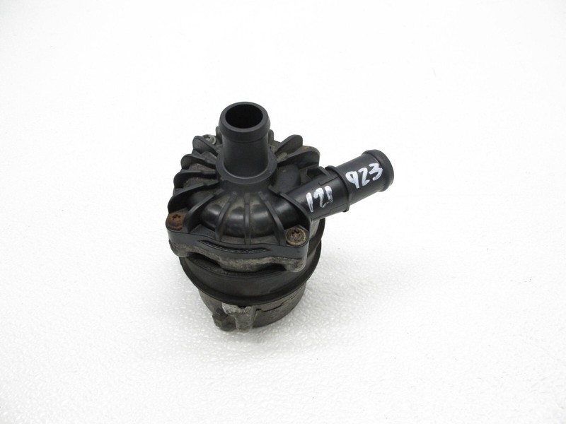 10-17 AUDI QUATTRO B8 S4 S5 A6 A7 A8 3.0 ENGINE AUXILIARY WATER PUMP OEM 121923