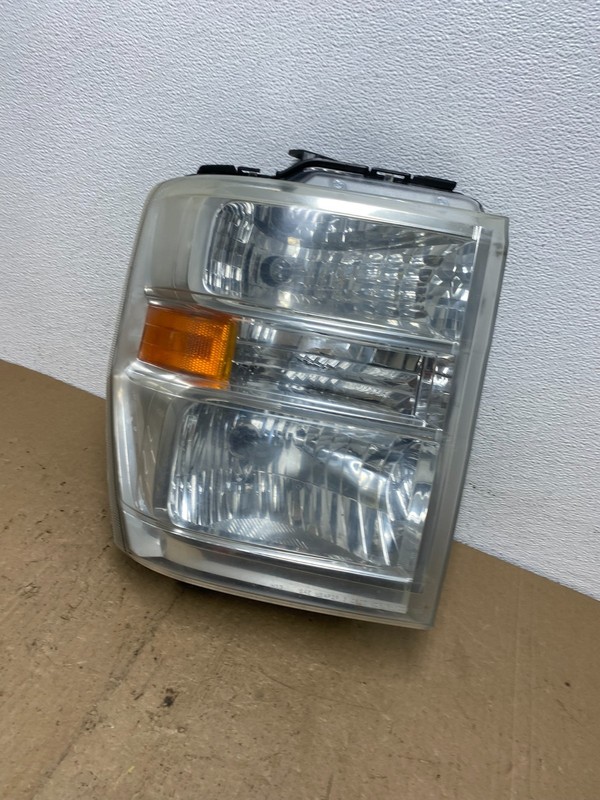 2008-2014 Ford Econoline E150 E250 E350 Right Passenger Headlight Oem AC6050 DW