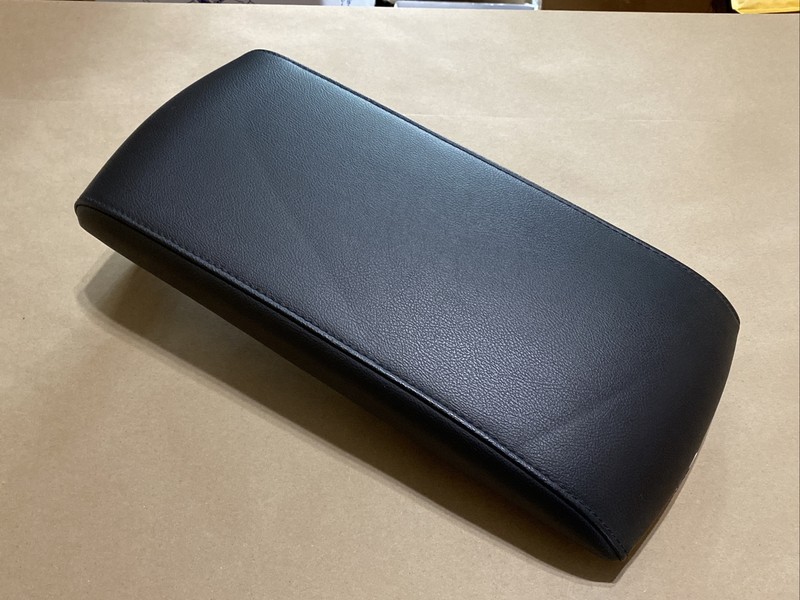 2013-2019 Ford Flex Center Console Arm Rest Armrest Storage Lid Cover OEM Black
