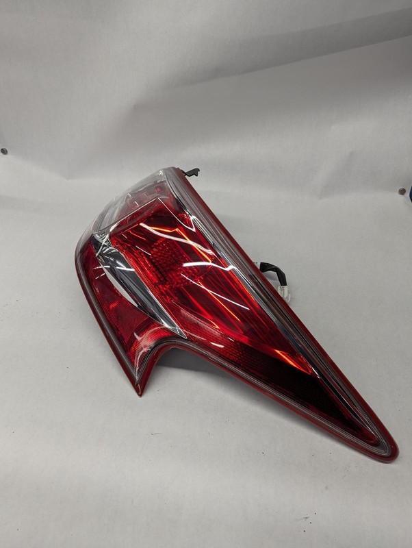13 NISSAN ALTIMA Right Passenger Taillight OEM Grade B Condition!