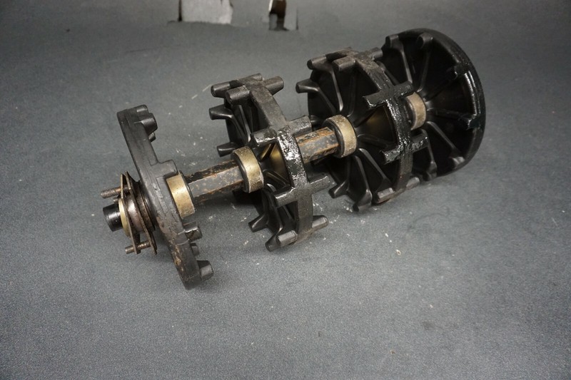 2005-2007 Mach Z 1000 MXZ Summit Ski-Doo OEM Drive Shaft w/ Sprockets Ass'y