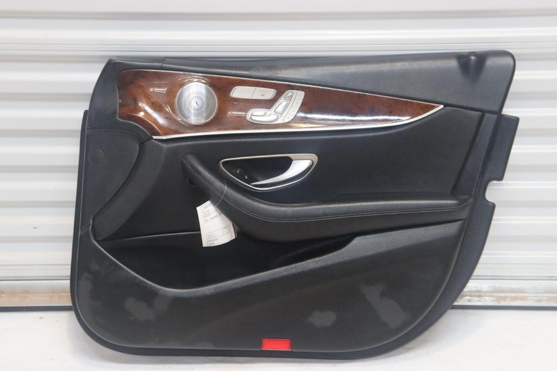 2017-2020 MERCEDES E-CLASS E300 W213 FRONT RIGHT PASSENGER DOOR PANEL TRIM OEM