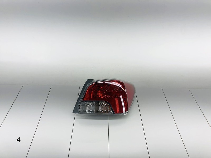14-16 SUBARU IMPREZA REAR RIGHT PASSENGER SIDE TAIL LIGHT BRAKE LAMP OEM