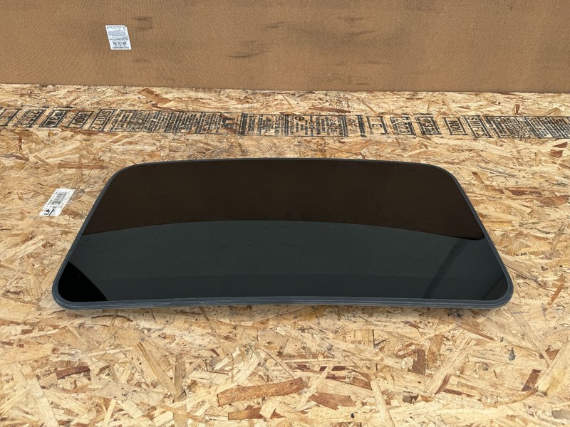 GENESIS G90 2017-2019 OEM SUNROOF PANORAMIC MIDDLE SLIDING GLASS ASSEMBLY