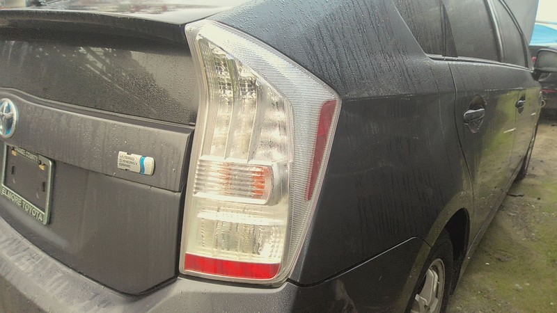 Tail Light Assembly TOYOTA PRIUS Right 10 11