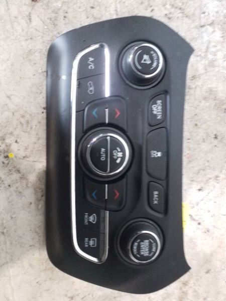 Temperature Control Air Conditioning With Dual Zone Fits 14 CHEROKEE 3324595