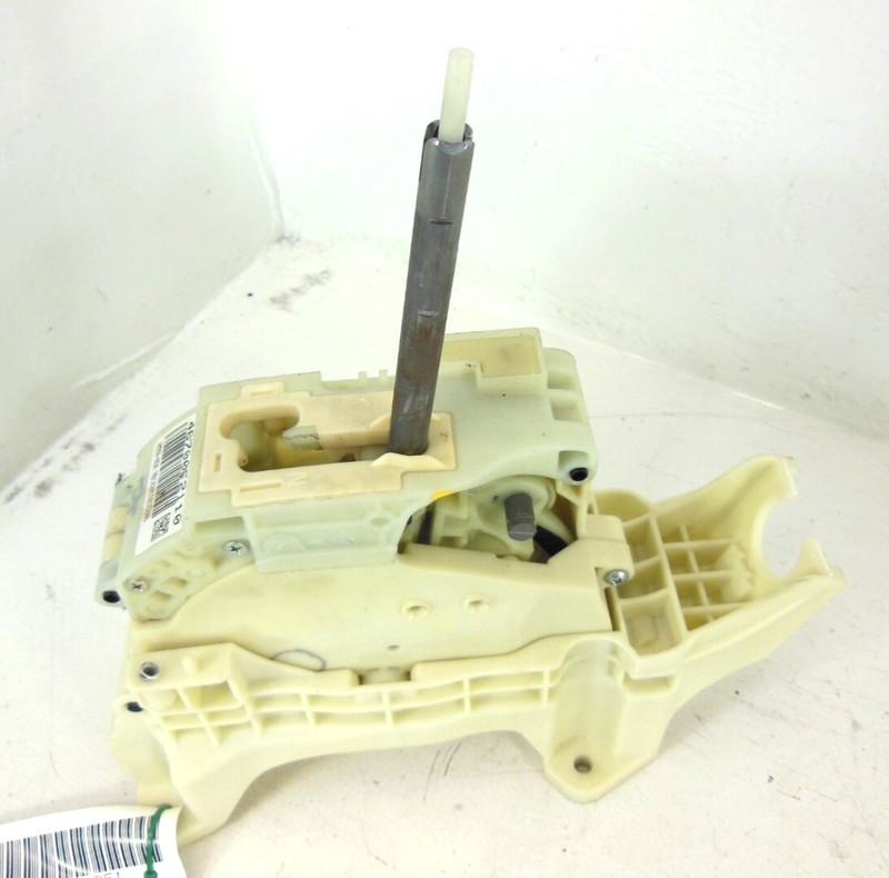 2017-2020 Hyundai Elantra 2.0L Automatic Transmission Floor Shifter OEM