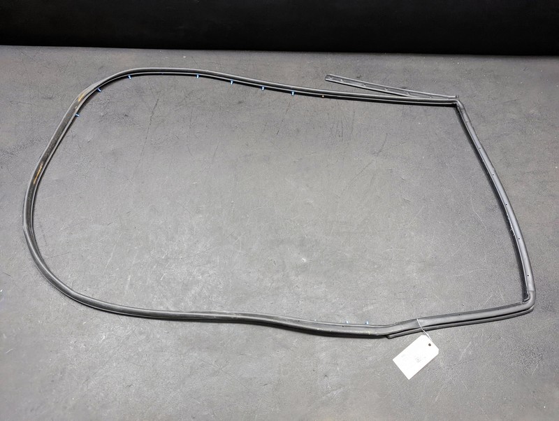 Rear Right Door Weatherstrip 2019 Hyundai Tucson 83140-D3000 2015 2016-2018 2020
