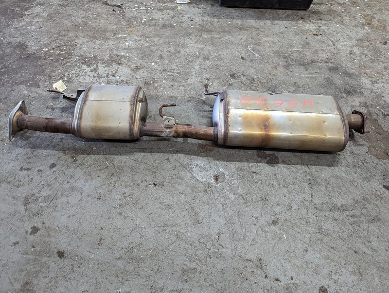 Exhaust Muffler 2019 Nissan Pathfinder 20100-3JA0A 2013 2014 2015 2016 - 2020