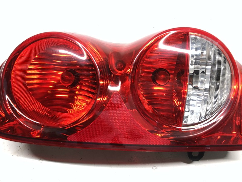 04-09 Dodge Durango Passenger Right Tail Light Tail Lamp Oem Tested
