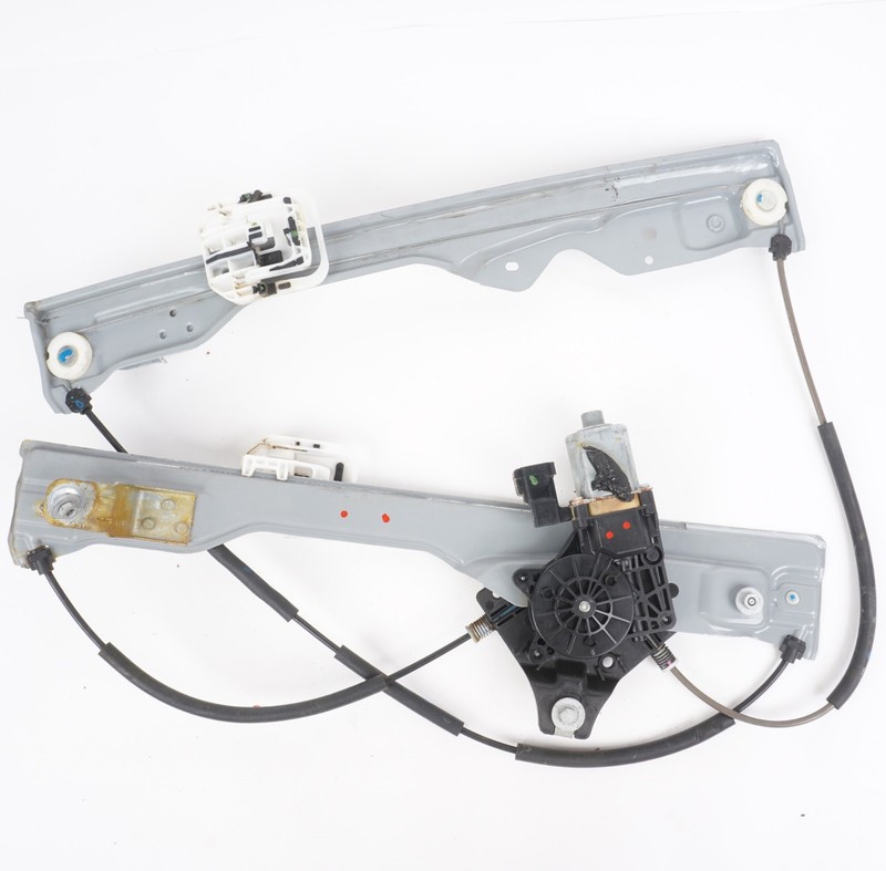 2017 - 2020 Lincoln Continental Front Right Door Window Regulator Motor OEM