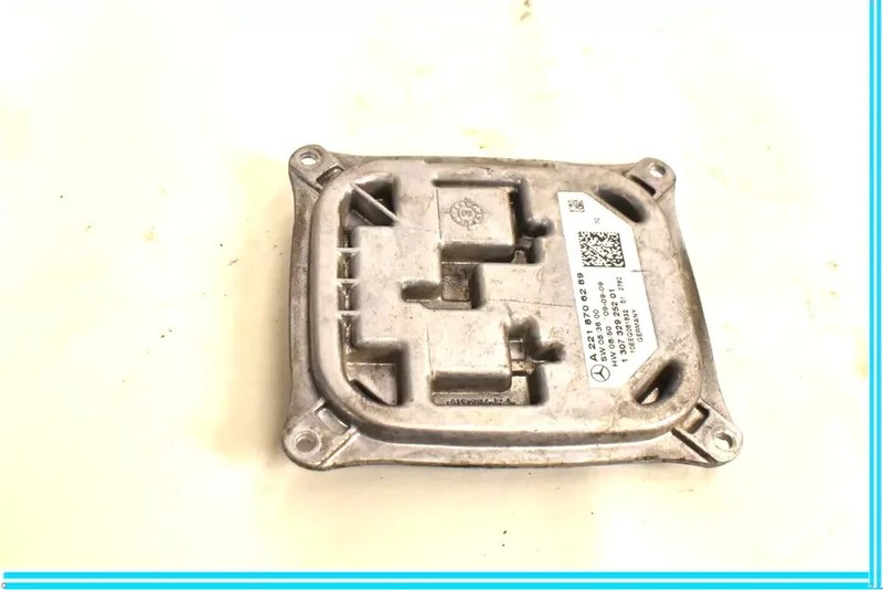 Mercedes W221 S550 CL550 S400 LED Headlight Xenon Low Beam Ballast Module OEM