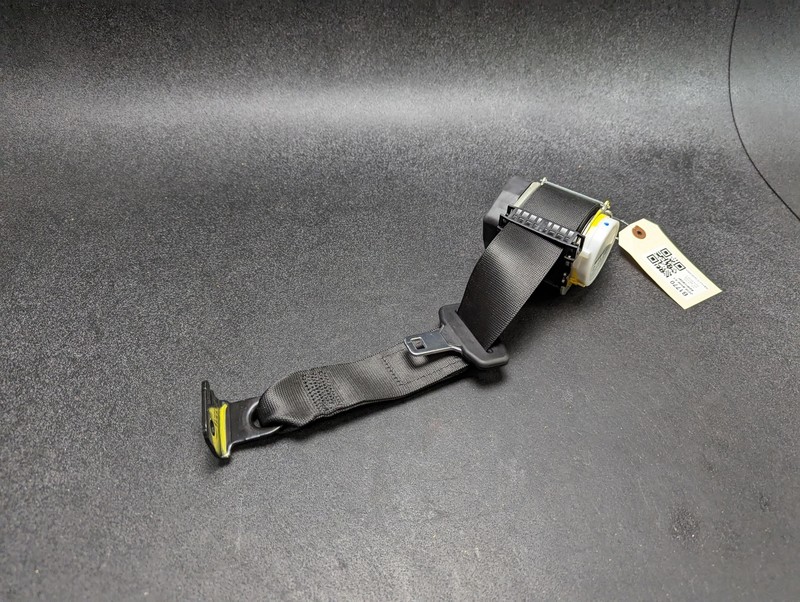 Rear Right Seat Belt Retractor 2018 BMW X1 72117313386 2016 2017 2019 2020 2021