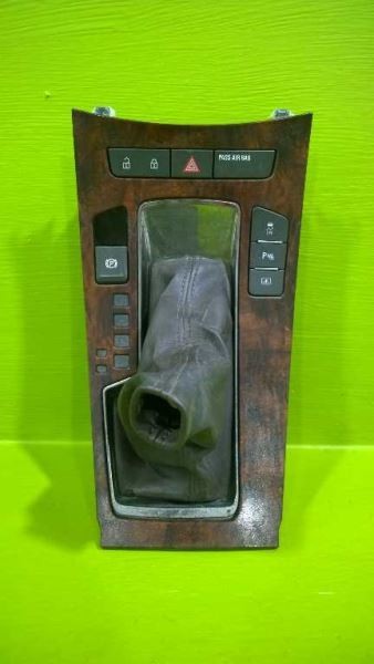 11 LACROSSE GEAR SHIFT SELECTOR BEZEL HAZARD TRACTION CONTROL SWITCH OEM 3675-5