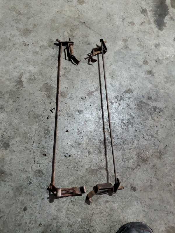 1946-1950 Packard Clipper Six 4 Door Sedan fender hood hinge spring set