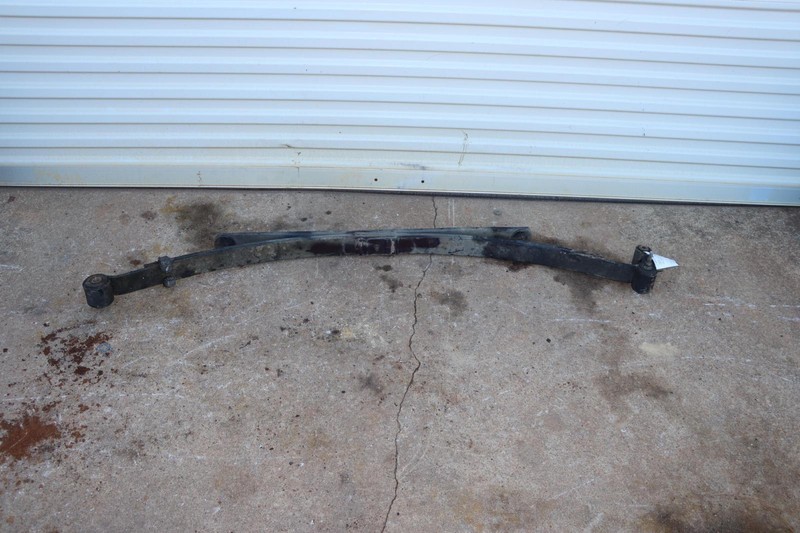 2016-2019 CHEVY SILVERADO 1500 4WD REAR RIGHT LEAF SPRING SUSPENSION OEM