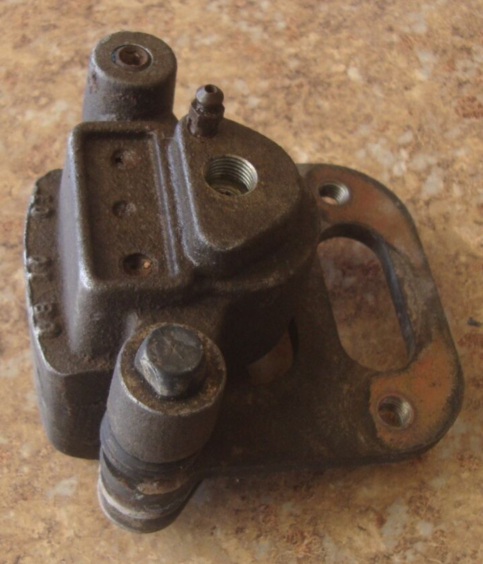 1994 Polaris 400 L 4X4 ATV 400L Front Left Disk Brake Caliper Wheel N9