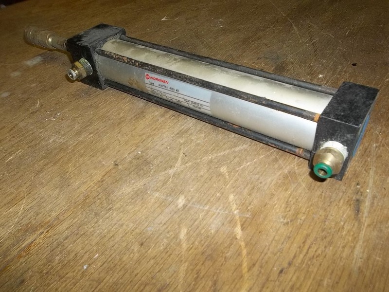 Norgren A16771 Rev#3 G04-UM Pneumatic Cylinder *FREE SHIPPING*
