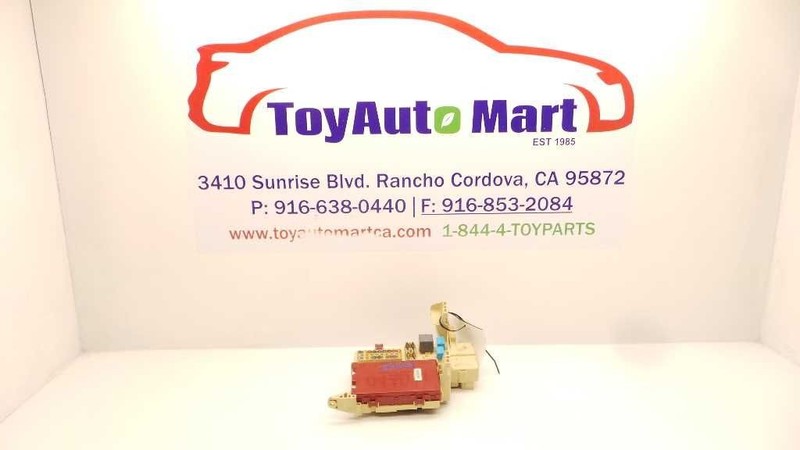 02 03 04 05 TOYOTA CELICA UNDERDASH FUSE BOX 60370